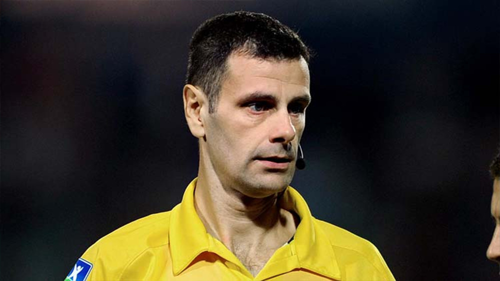 VIDÉO – Un arbitre exclut les ramasseurs de balle lors d’un match de Ligue 2
